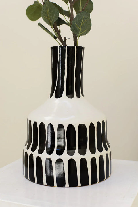 Embrace Vase GL-01